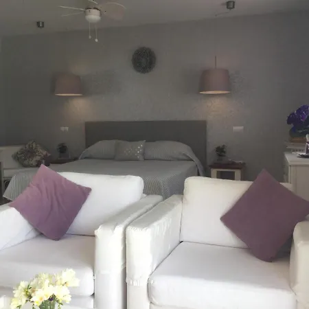 Casa Tiffany Bed & Breakfast Tías